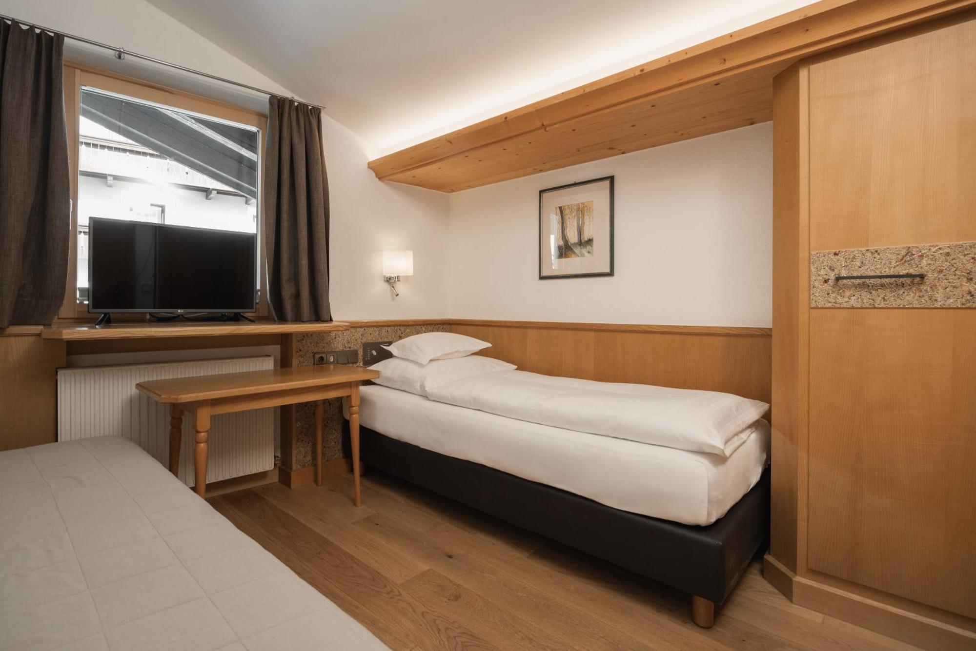Jochum Hotel Garni 피스 외부 사진